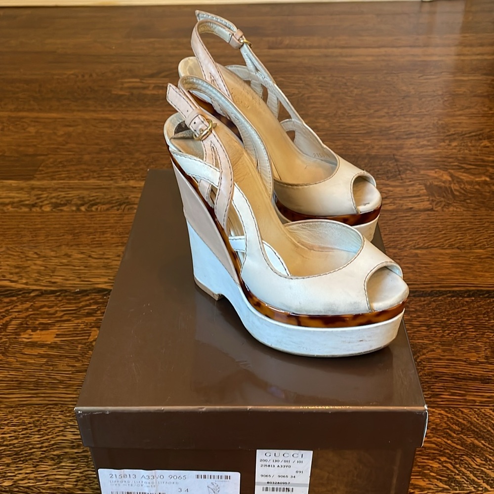 Gucci White Wedge Sandal Size 34